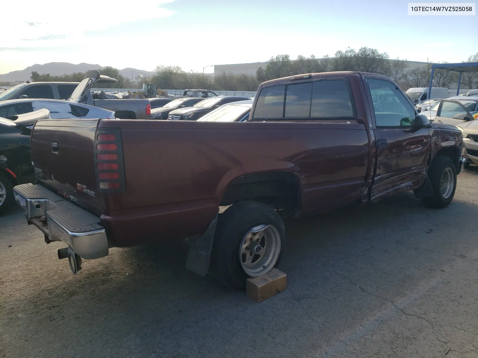 1GTEC14W7VZ525058 1997 GMC Sierra C1500