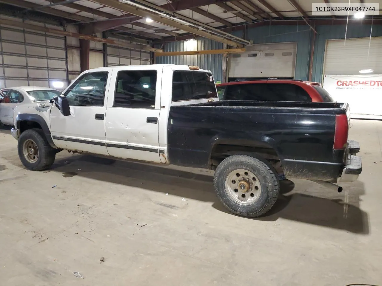 1999 GMC Sierra K2500 VIN: 1GTGK23R9XF047744 Lot: 70817814