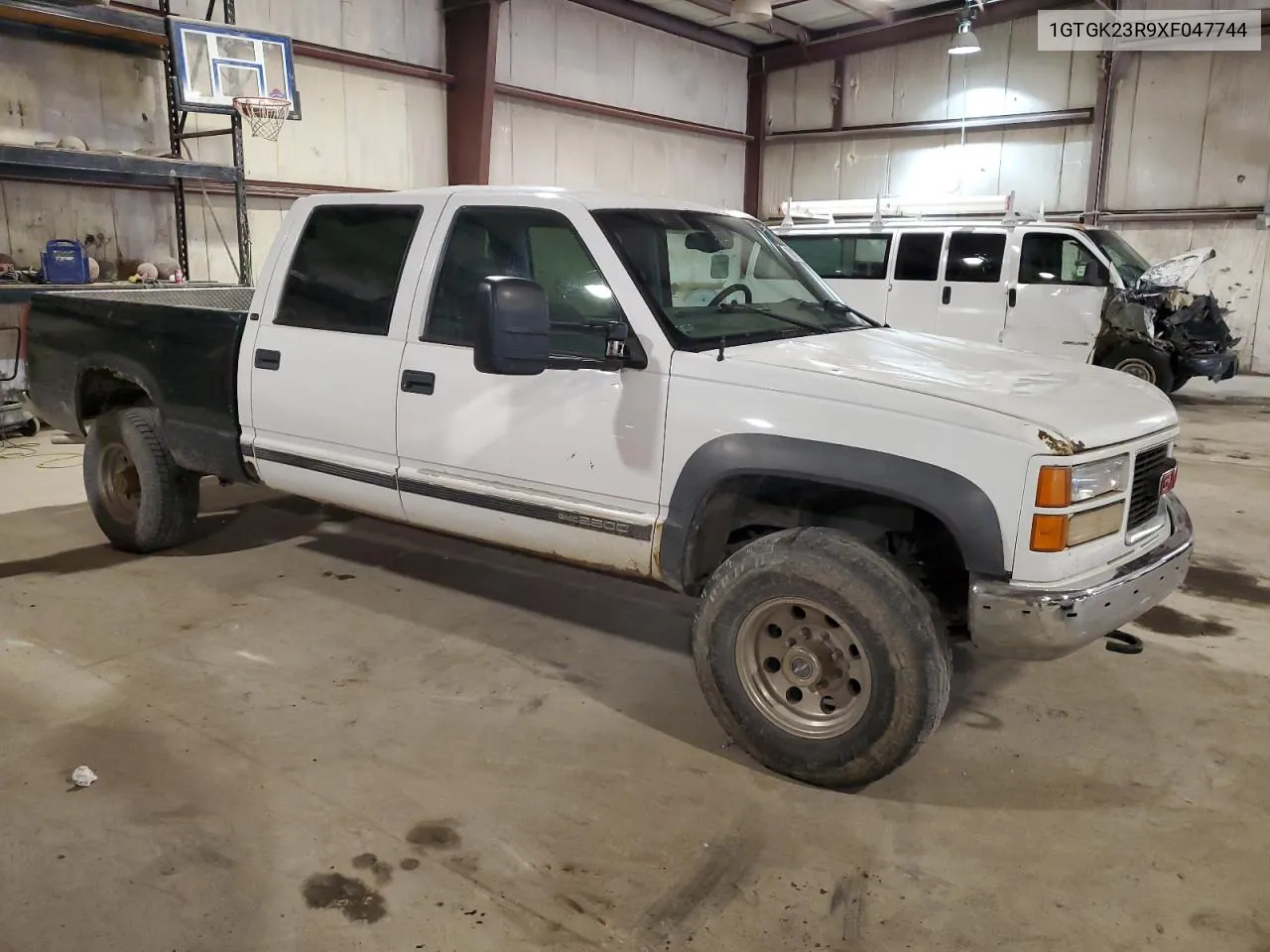 1GTGK23R9XF047744 1999 GMC Sierra K2500