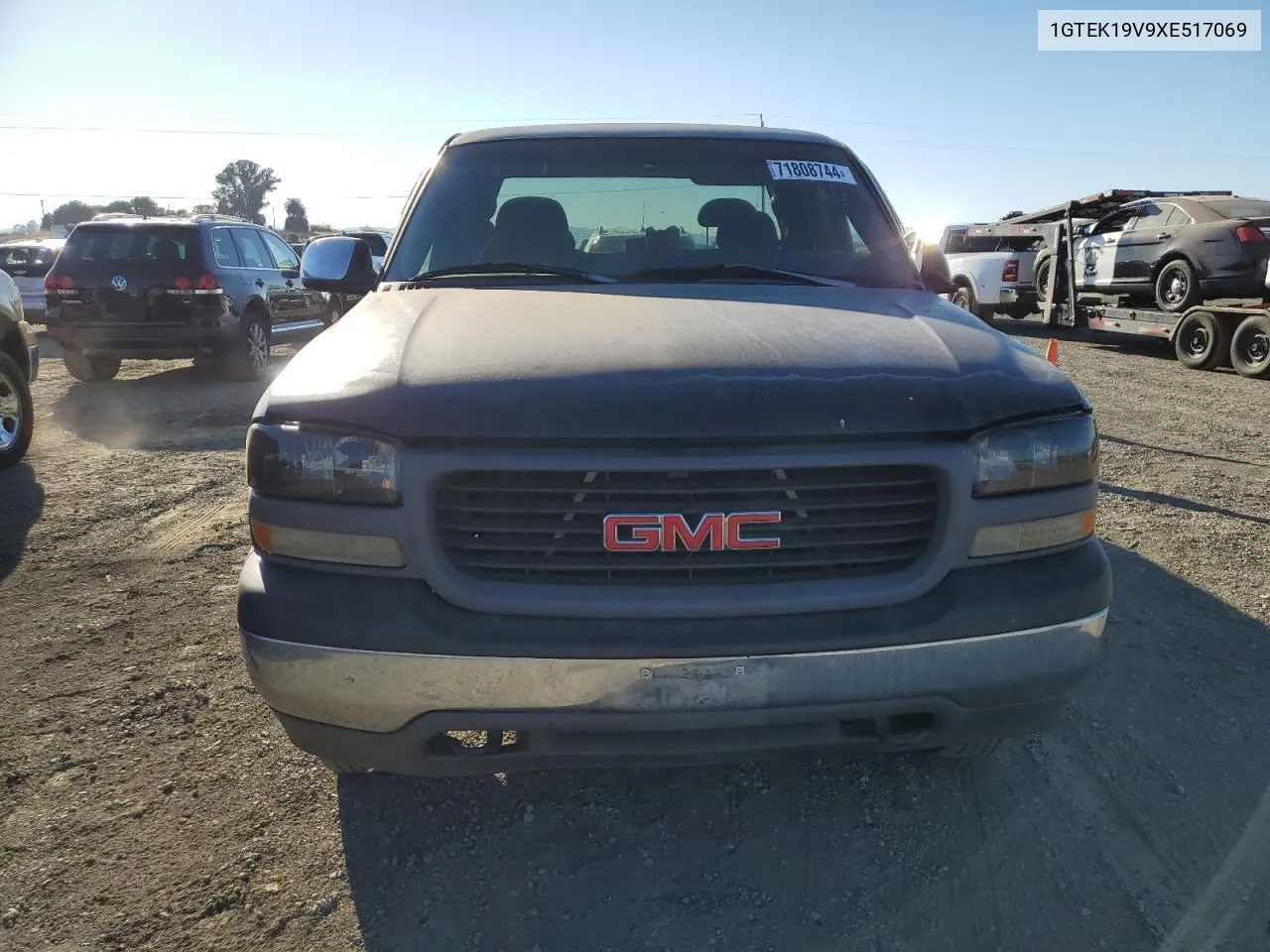 1999 GMC New Sierra K1500 VIN: 1GTEK19V9XE517069 Lot: 71808744