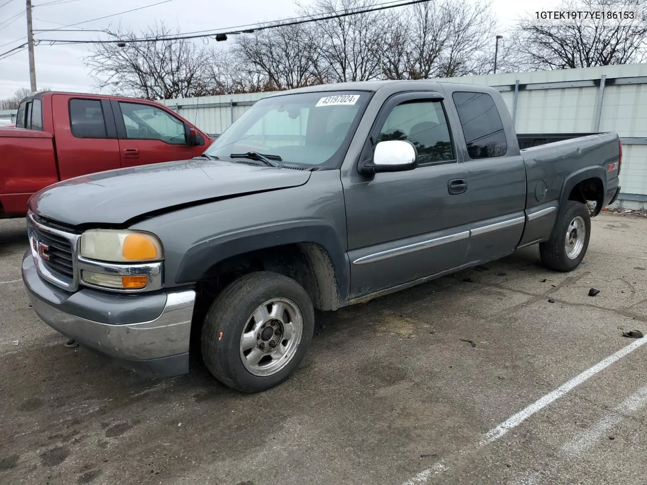 2000 GMC New Sierra K1500 VIN: 1GTEK19T7YE186153 Lot: 43197024