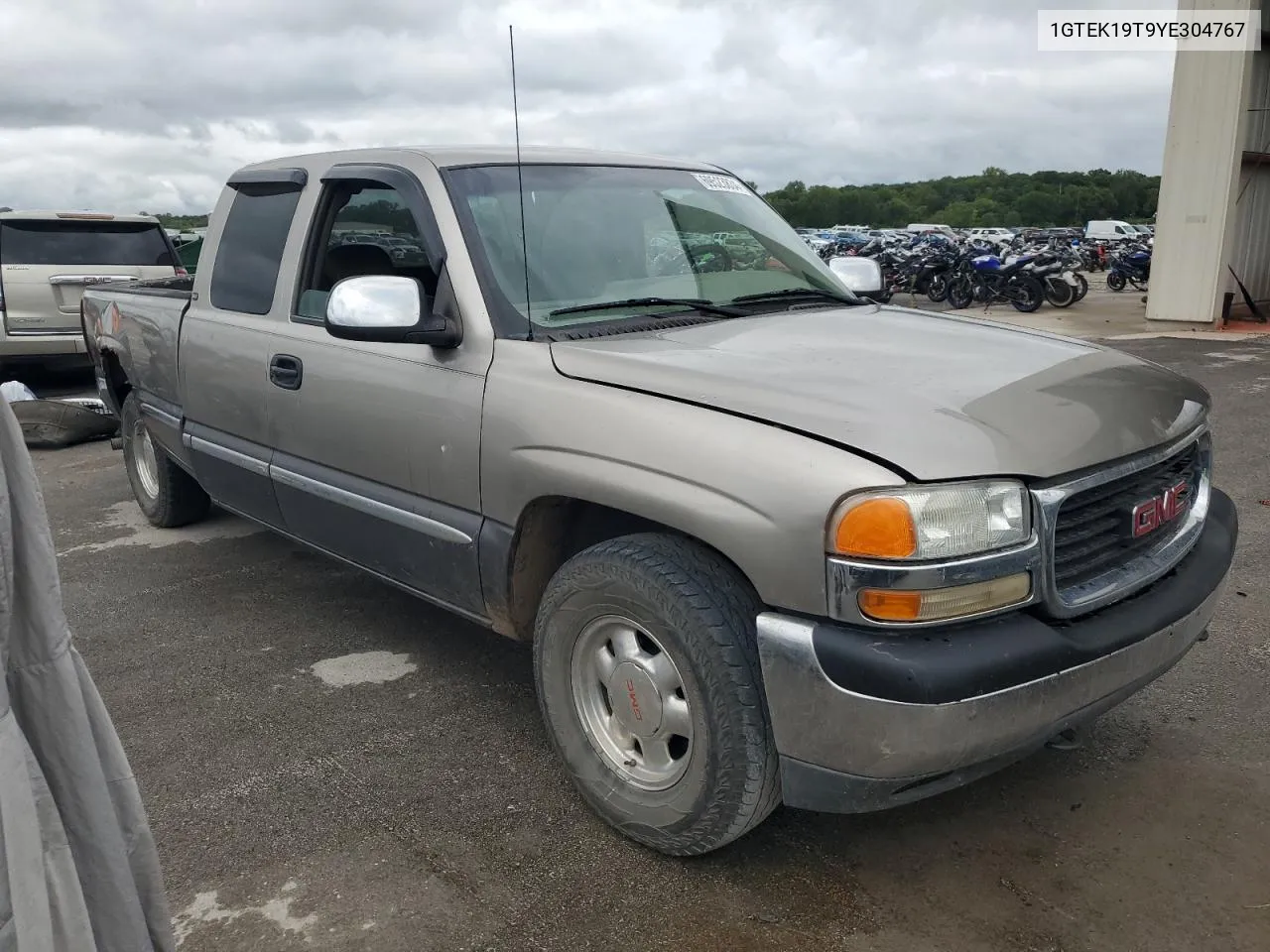 2000 GMC New Sierra K1500 VIN: 1GTEK19T9YE304767 Lot: 69523834