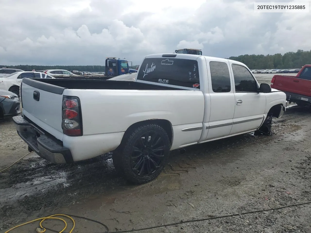 2000 GMC New Sierra C1500 VIN: 2GTEC19T0Y1235885 Lot: 72353944