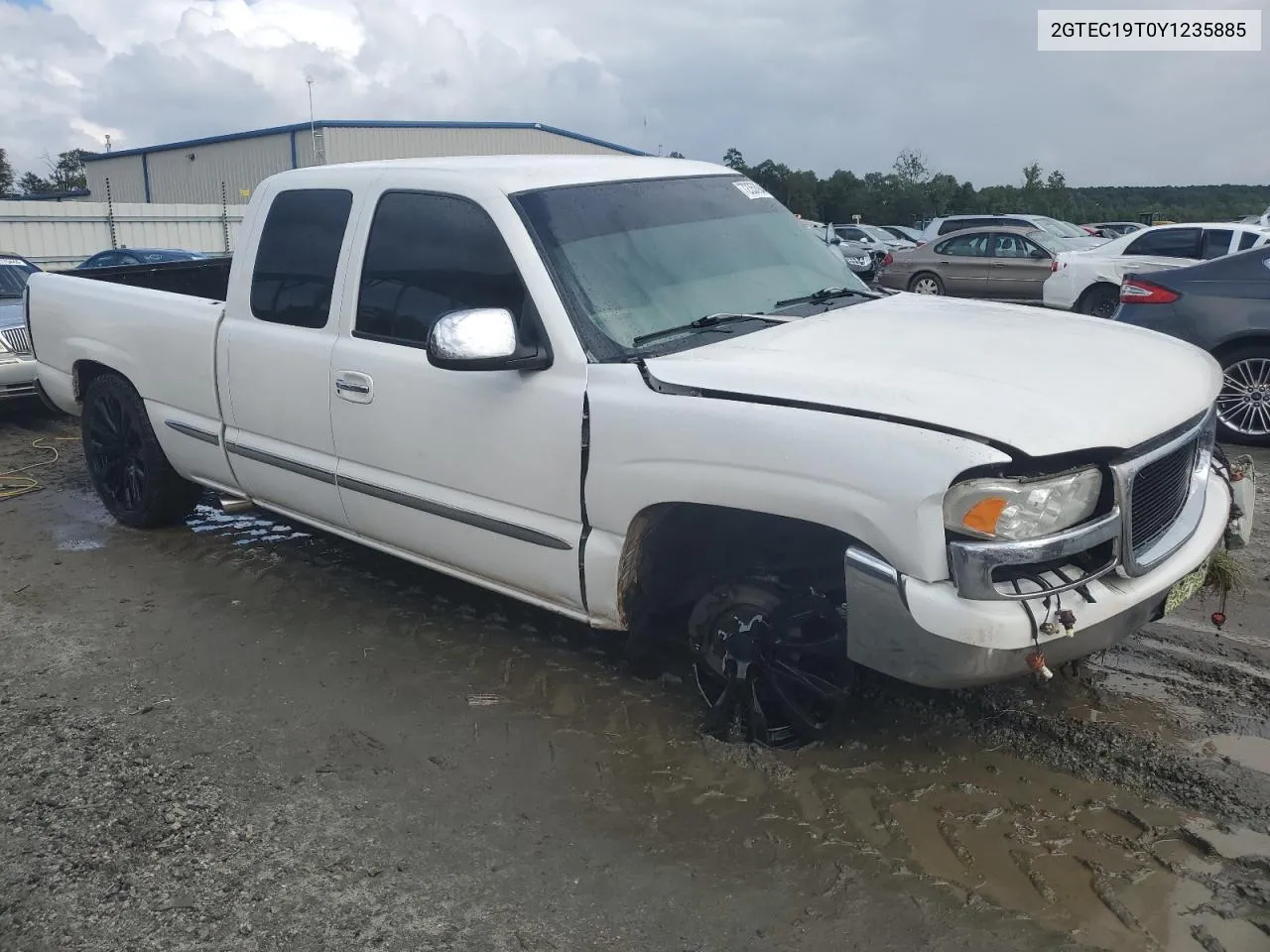 2000 GMC New Sierra C1500 VIN: 2GTEC19T0Y1235885 Lot: 72353944