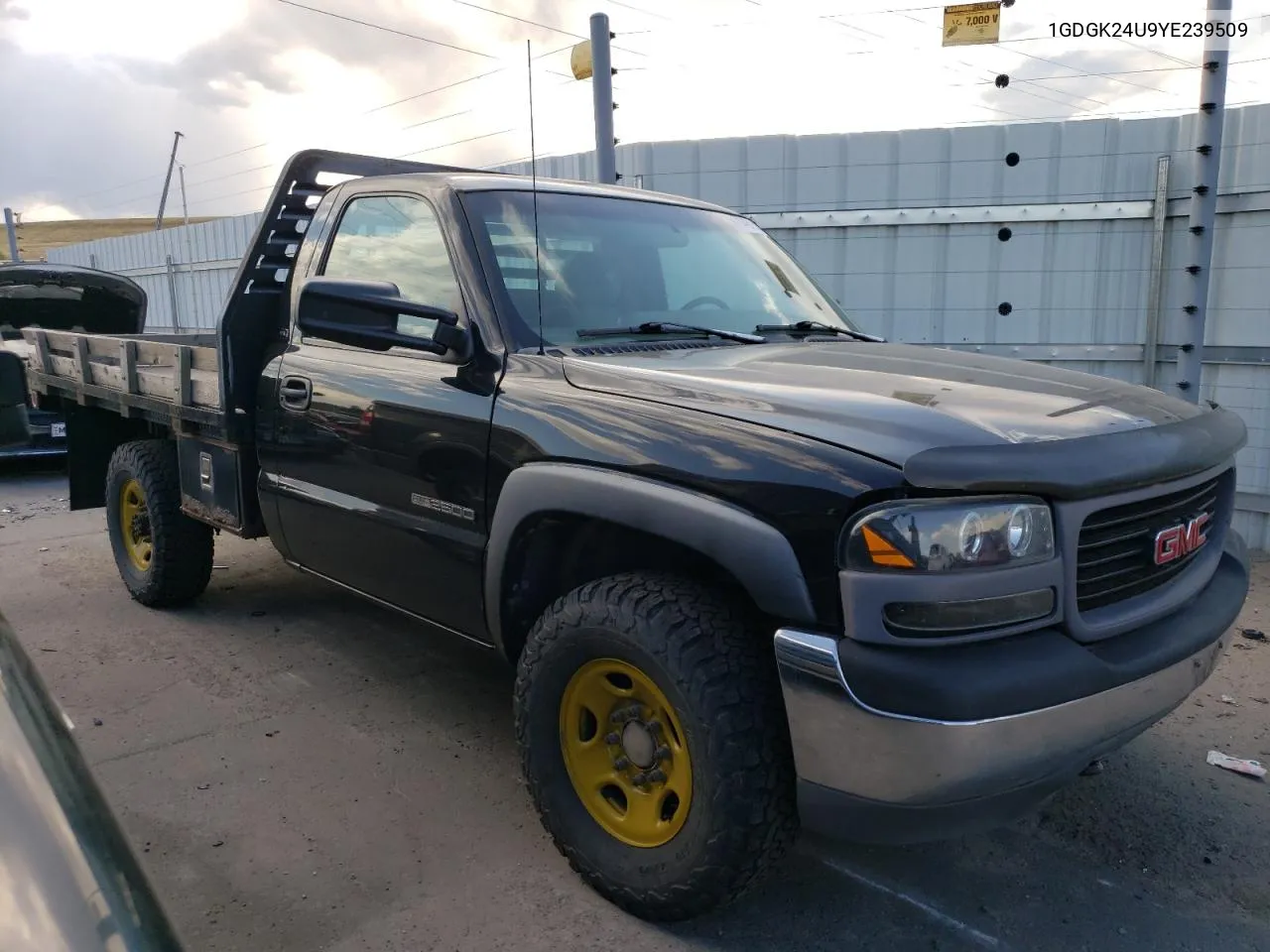 2000 GMC New Sierra K2500 VIN: 1GDGK24U9YE239509 Lot: 73482814