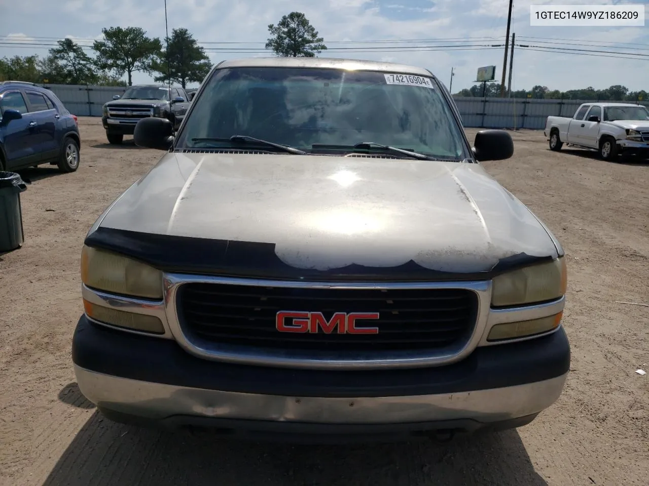 2000 GMC New Sierra C1500 VIN: 1GTEC14W9YZ186209 Lot: 74216904