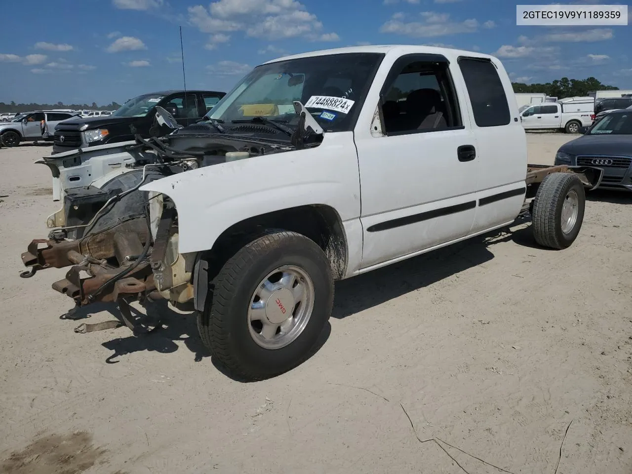 2000 GMC New Sierra C1500 VIN: 2GTEC19V9Y1189359 Lot: 74488824