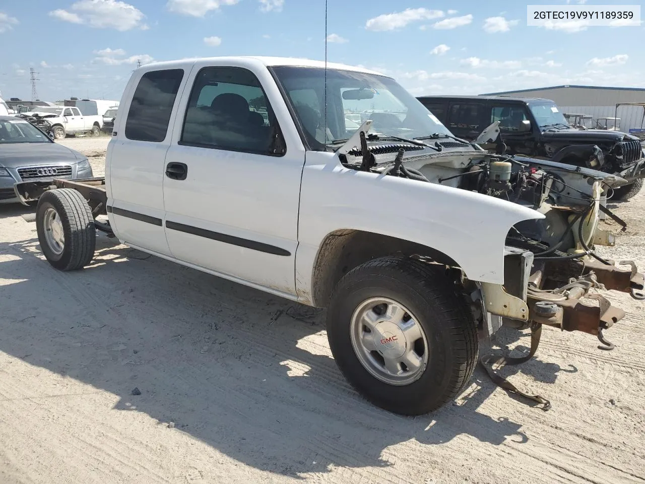 2000 GMC New Sierra C1500 VIN: 2GTEC19V9Y1189359 Lot: 74488824