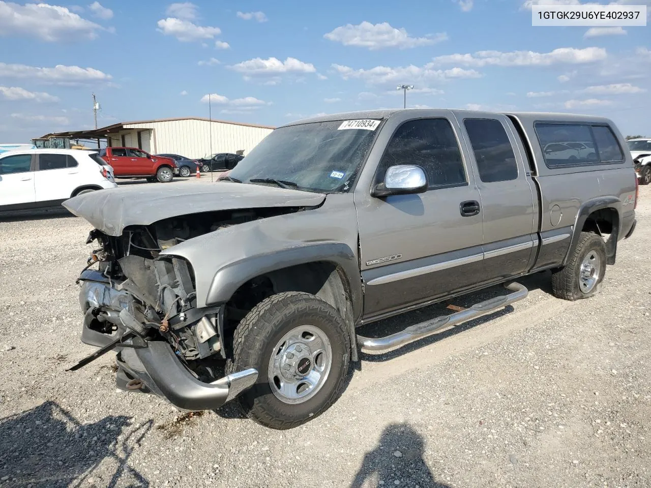 2000 GMC New Sierra K2500 VIN: 1GTGK29U6YE402937 Lot: 74710934