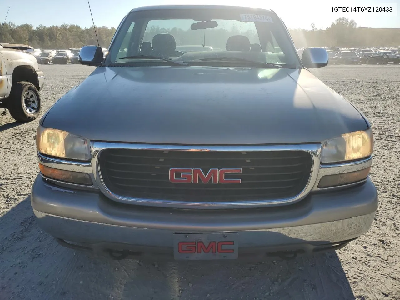 2000 GMC New Sierra C1500 VIN: 1GTEC14T6YZ120433 Lot: 75794374