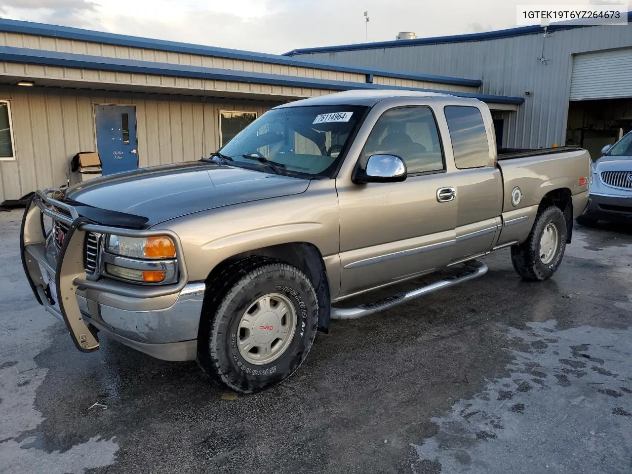 2000 GMC New Sierra K1500 VIN: 1GTEK19T6YZ264673 Lot: 76114964