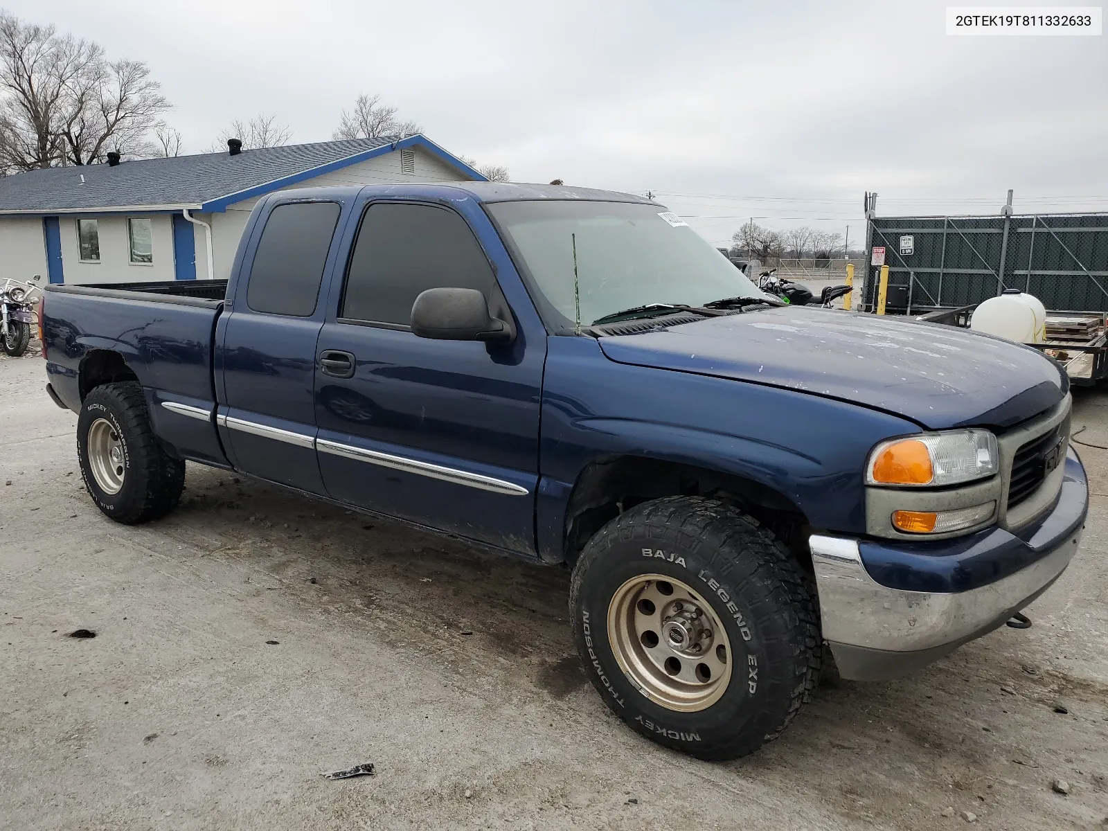 2001 GMC New Sierra K1500 VIN: 2GTEK19T811332633 Lot: 40283204