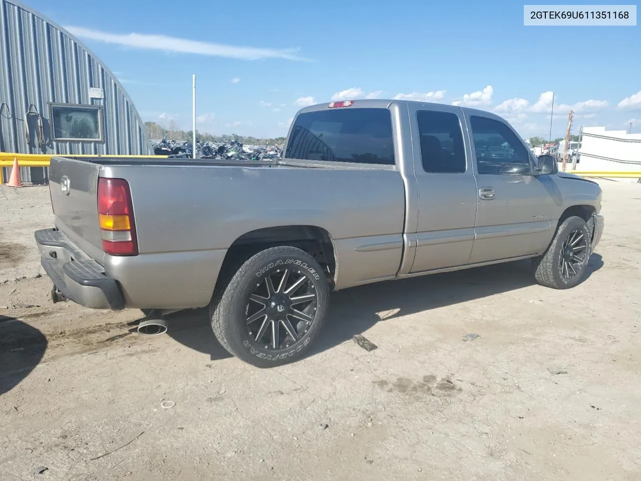 2001 GMC Sierra K1500 C3 VIN: 2GTEK69U611351168 Lot: 68821824