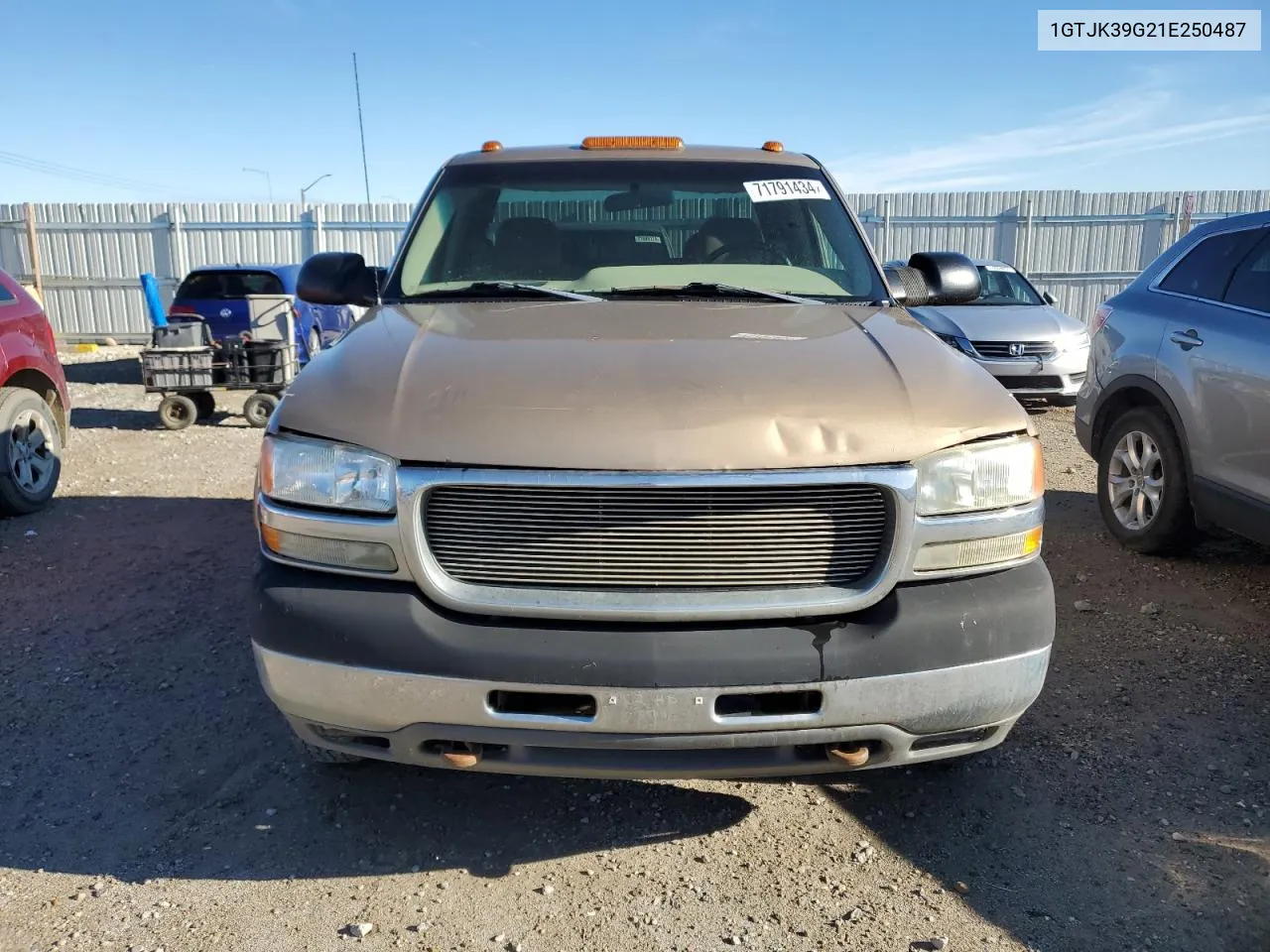 2001 GMC New Sierra K3500 VIN: 1GTJK39G21E250487 Lot: 71791434