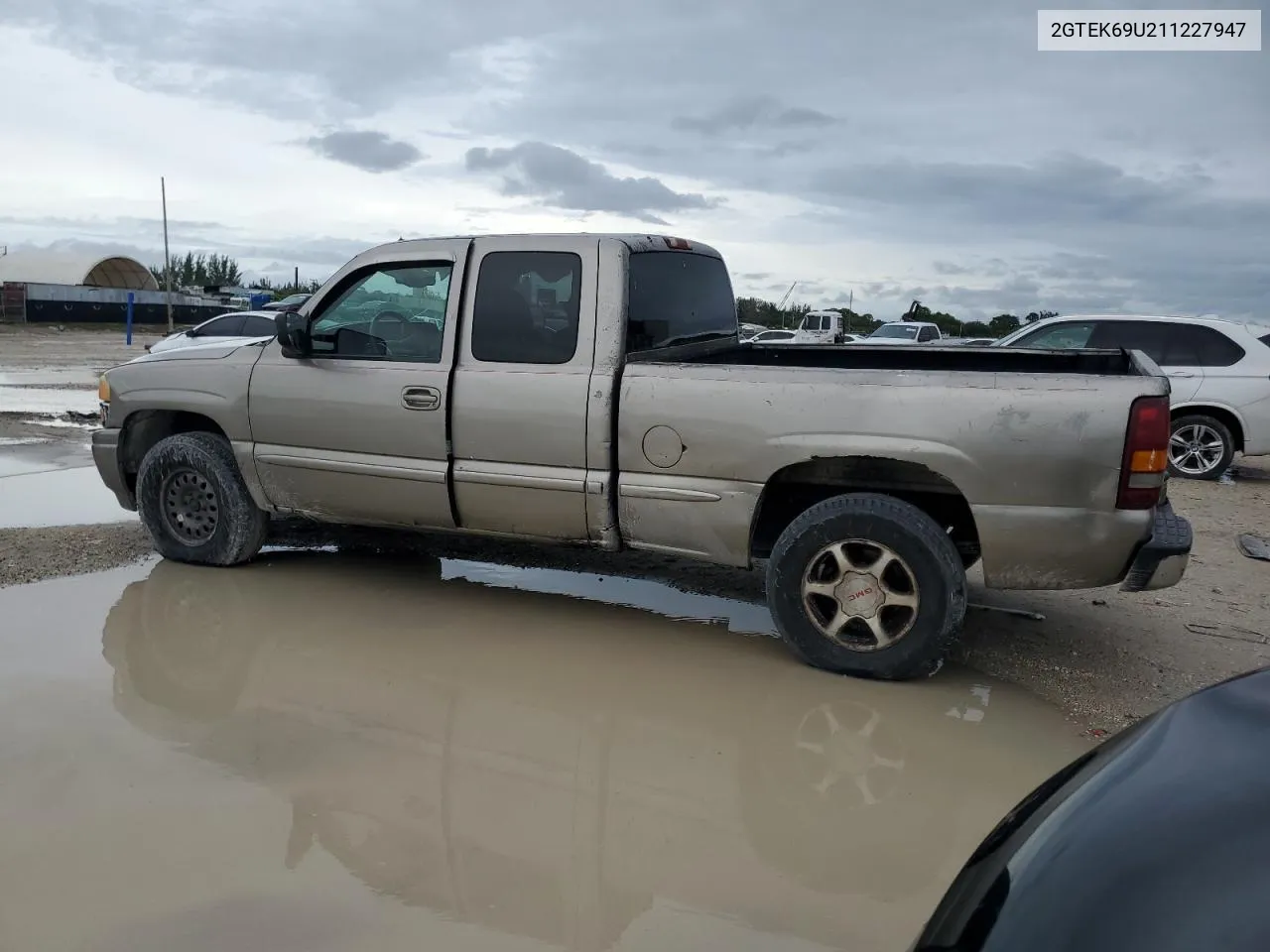 2001 GMC Sierra K1500 C3 VIN: 2GTEK69U211227947 Lot: 75409734