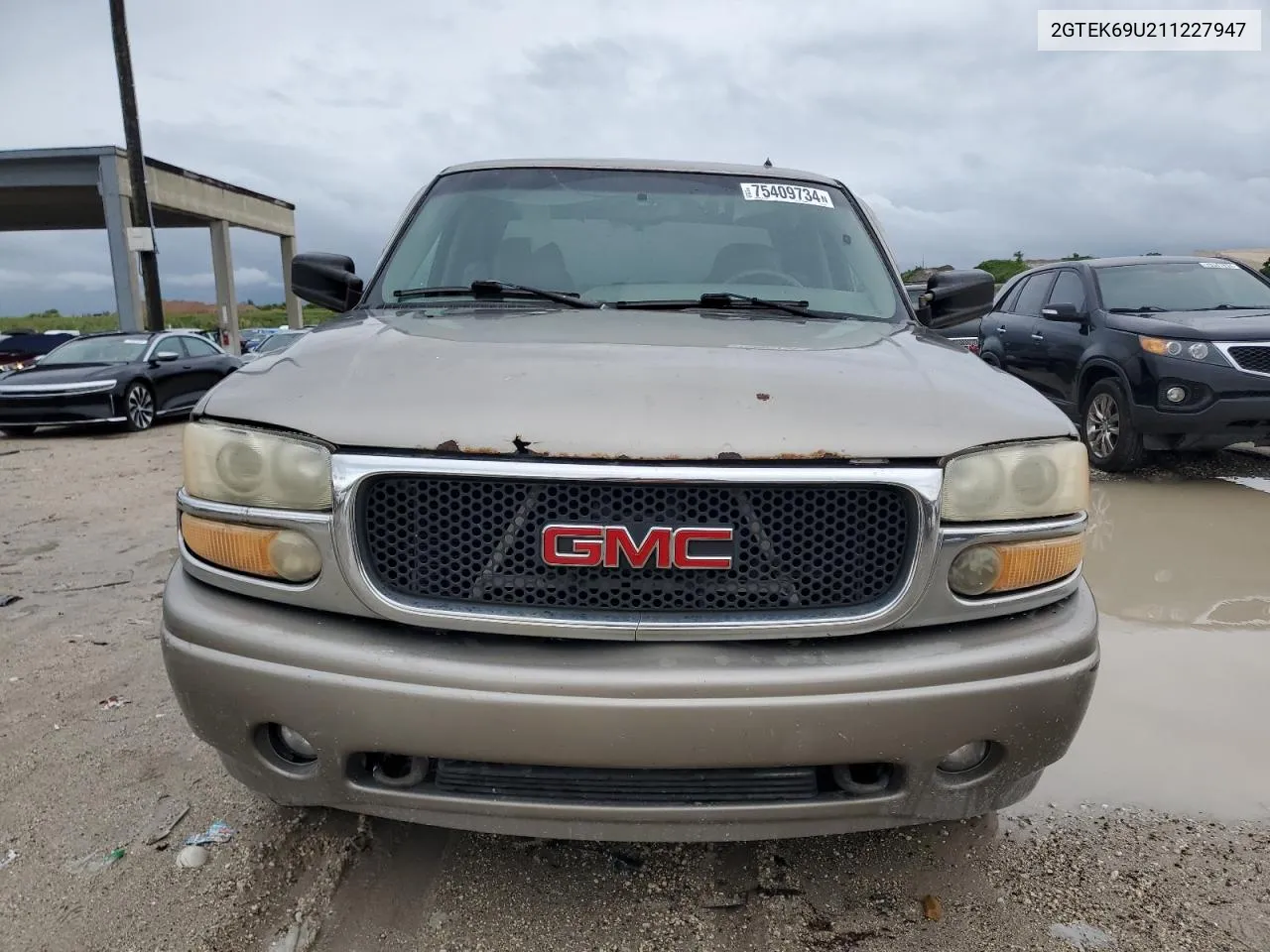 2001 GMC Sierra K1500 C3 VIN: 2GTEK69U211227947 Lot: 75409734