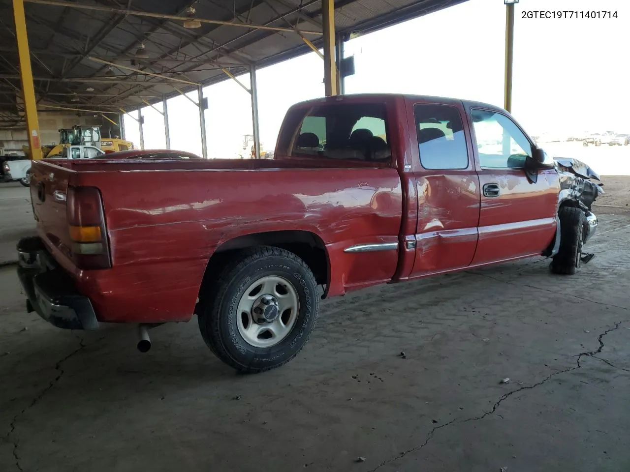 2001 GMC New Sierra C1500 VIN: 2GTEC19T711401714 Lot: 79141924