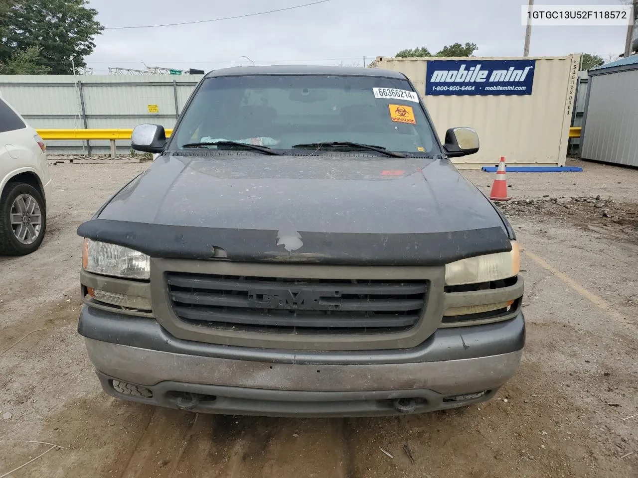 2002 GMC Sierra C1500 Heavy Duty VIN: 1GTGC13U52F118572 Lot: 66366214