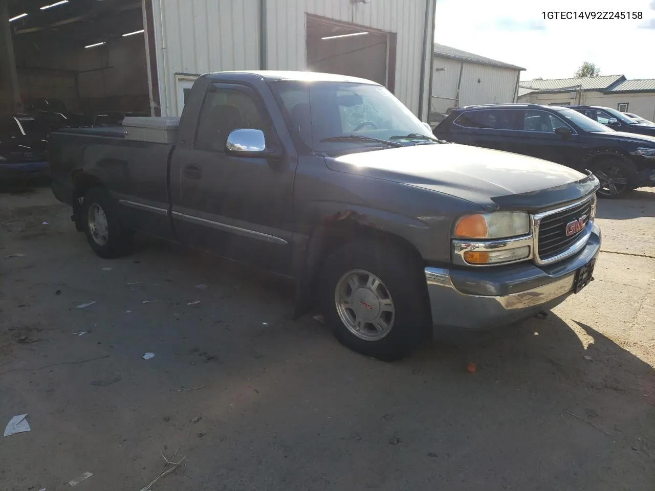 2002 GMC New Sierra C1500 VIN: 1GTEC14V92Z245158 Lot: 72932314