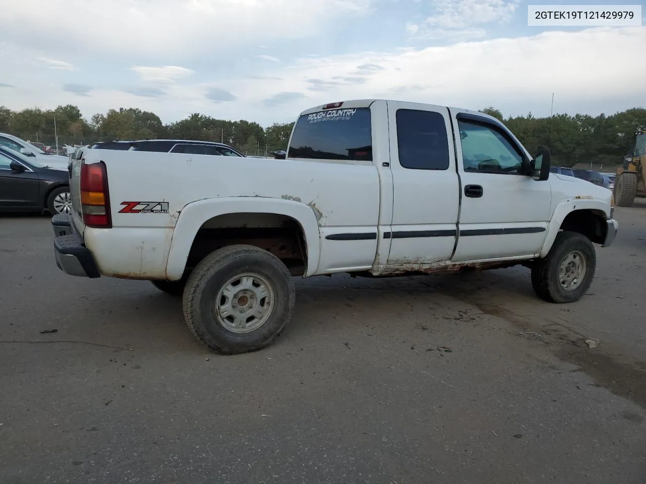 2002 GMC New Sierra K1500 VIN: 2GTEK19T121429979 Lot: 74046044