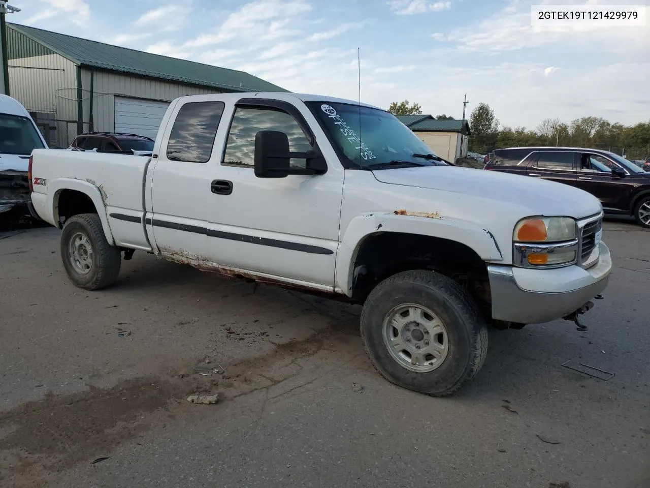 2002 GMC New Sierra K1500 VIN: 2GTEK19T121429979 Lot: 74046044