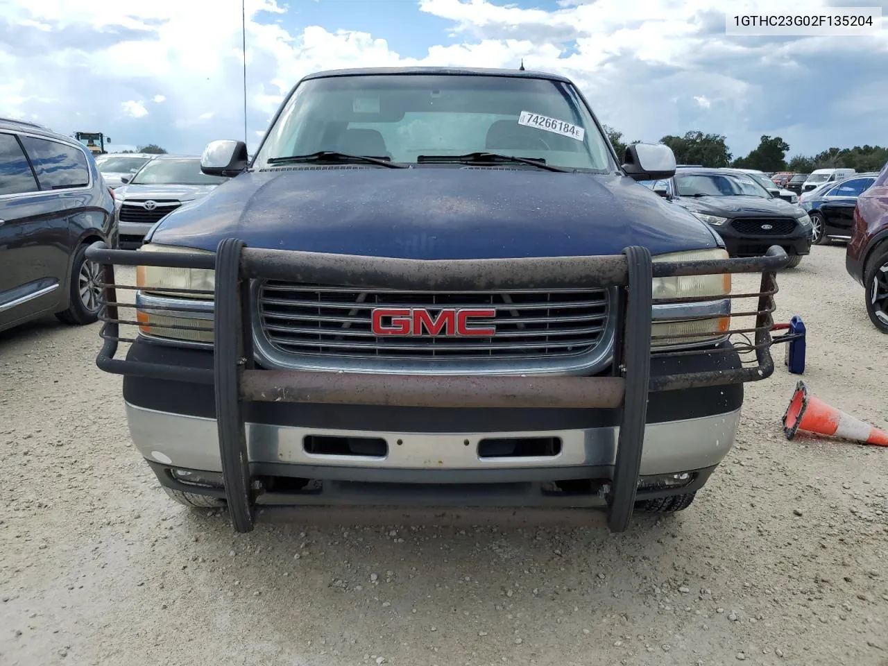 2002 GMC Sierra C2500 Heavy Duty VIN: 1GTHC23G02F135204 Lot: 74266184