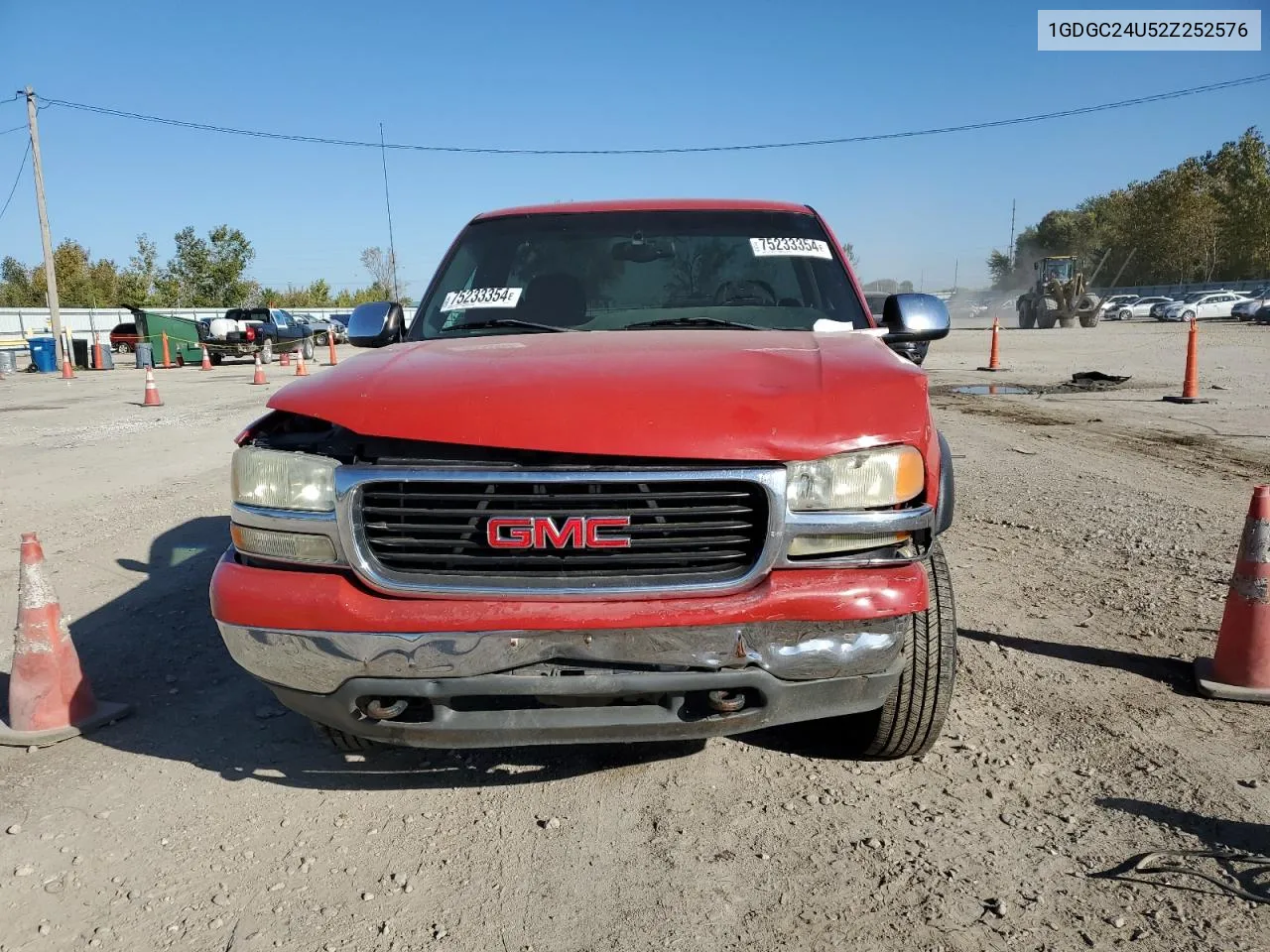 2002 GMC New Sierra C2500 VIN: 1GDGC24U52Z252576 Lot: 75233354