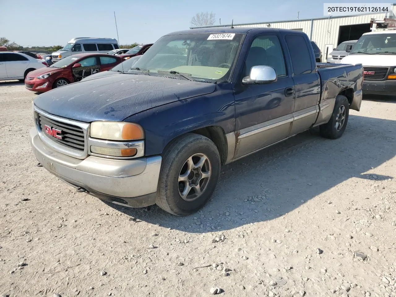 2002 GMC New Sierra C1500 VIN: 2GTEC19T621126144 Lot: 75327674