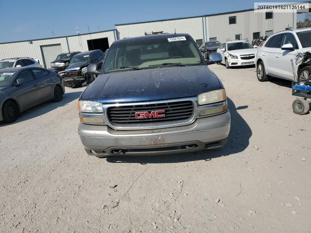 2002 GMC New Sierra C1500 VIN: 2GTEC19T621126144 Lot: 75327674