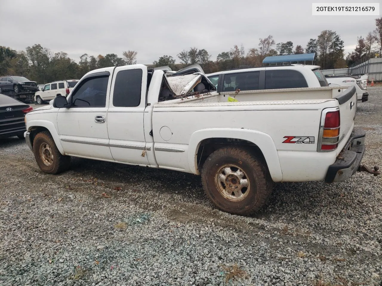 2002 GMC New Sierra K1500 VIN: 2GTEK19T521216579 Lot: 77489114