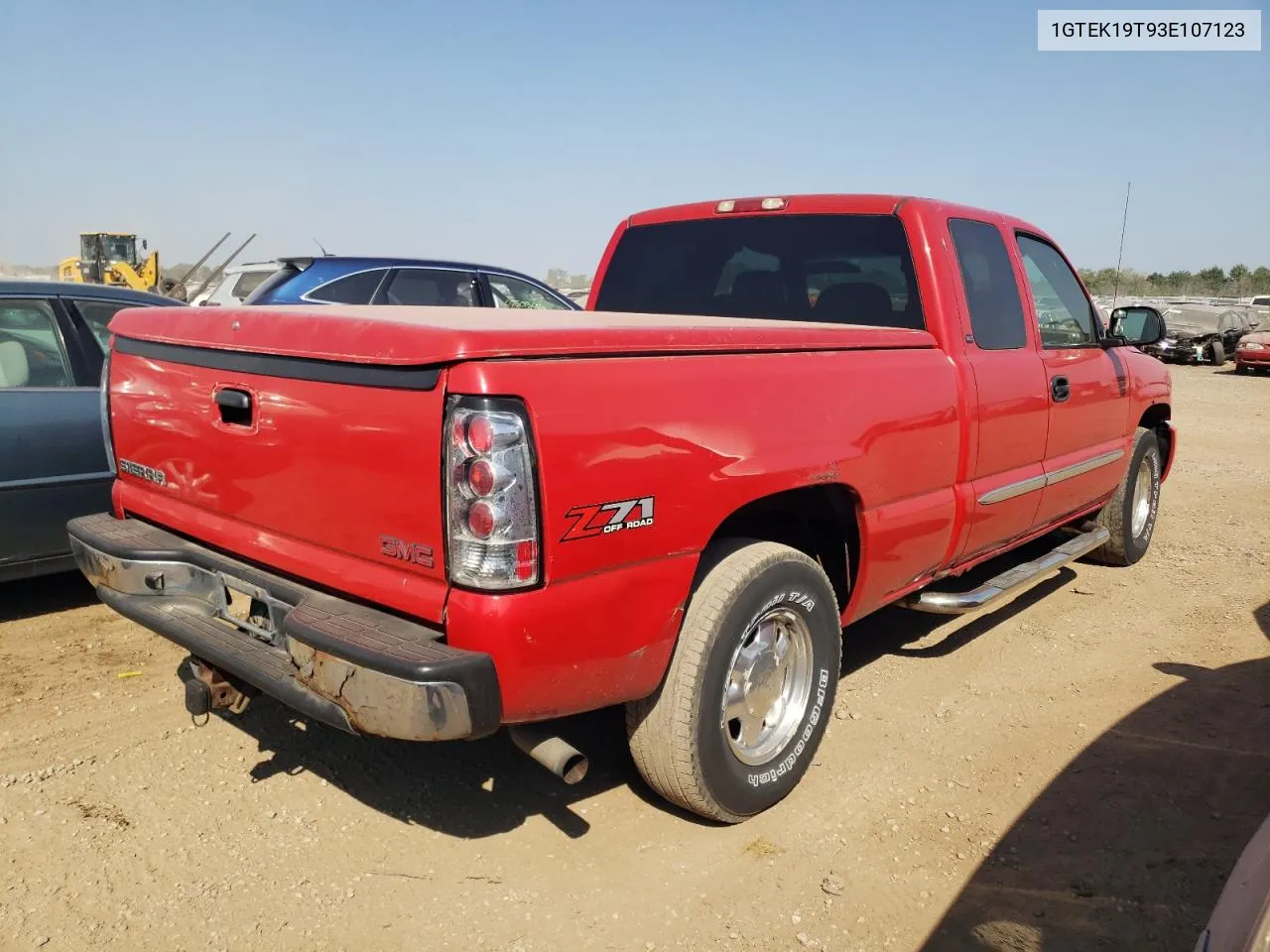 2003 GMC New Sierra K1500 VIN: 1GTEK19T93E107123 Lot: 68814484