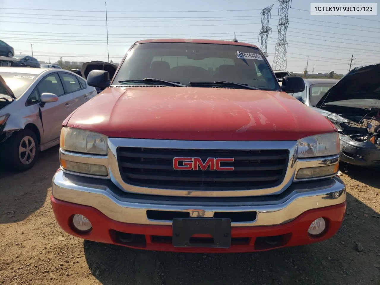 2003 GMC New Sierra K1500 VIN: 1GTEK19T93E107123 Lot: 68814484