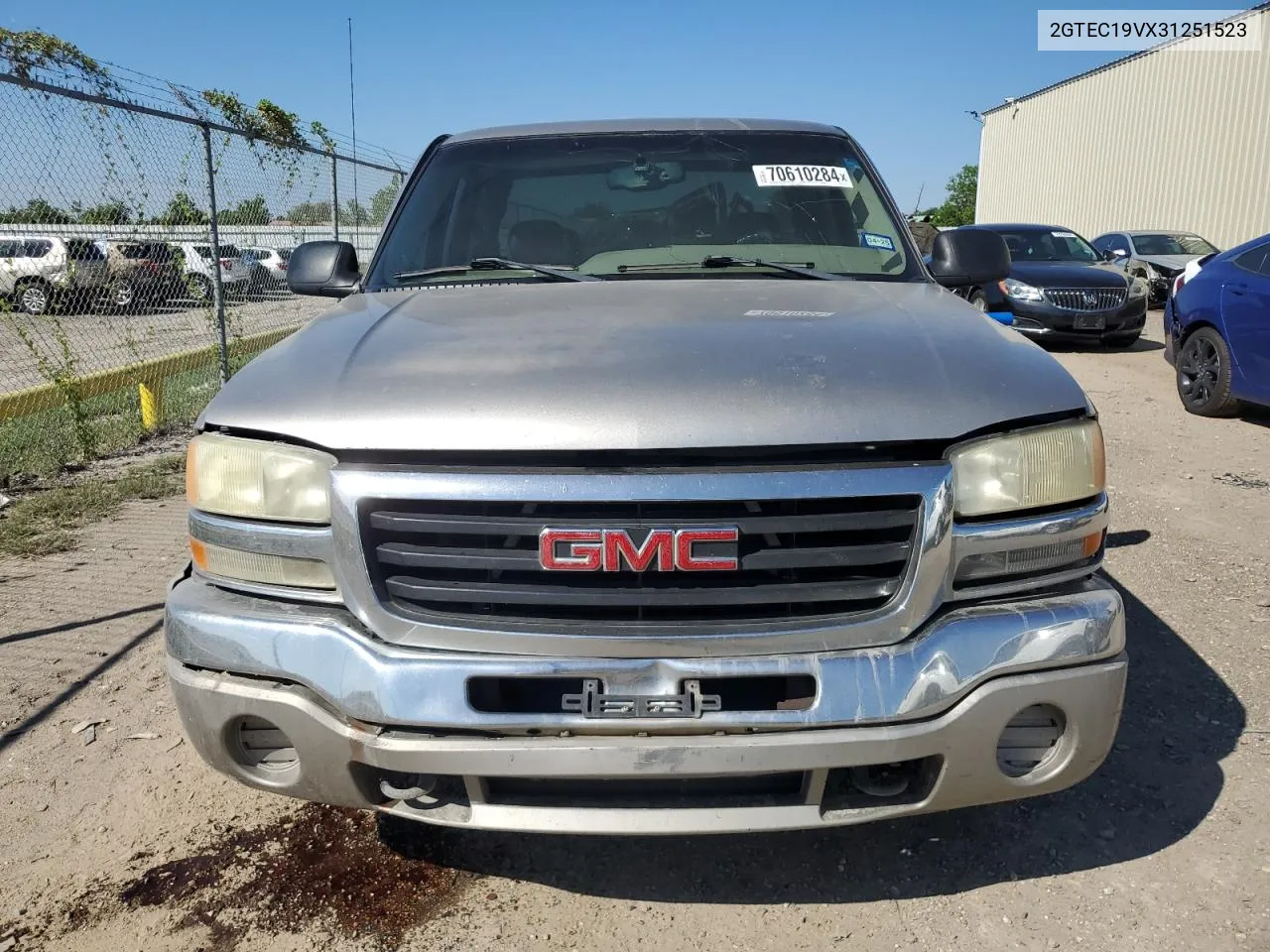 2003 GMC New Sierra C1500 VIN: 2GTEC19VX31251523 Lot: 70610284