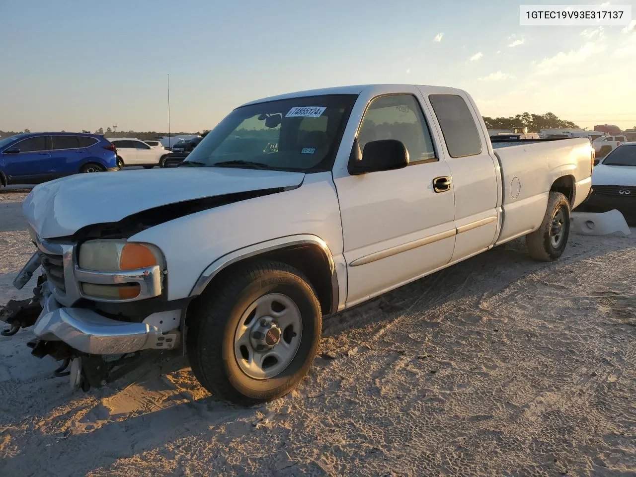 2003 GMC New Sierra C1500 VIN: 1GTEC19V93E317137 Lot: 74855124