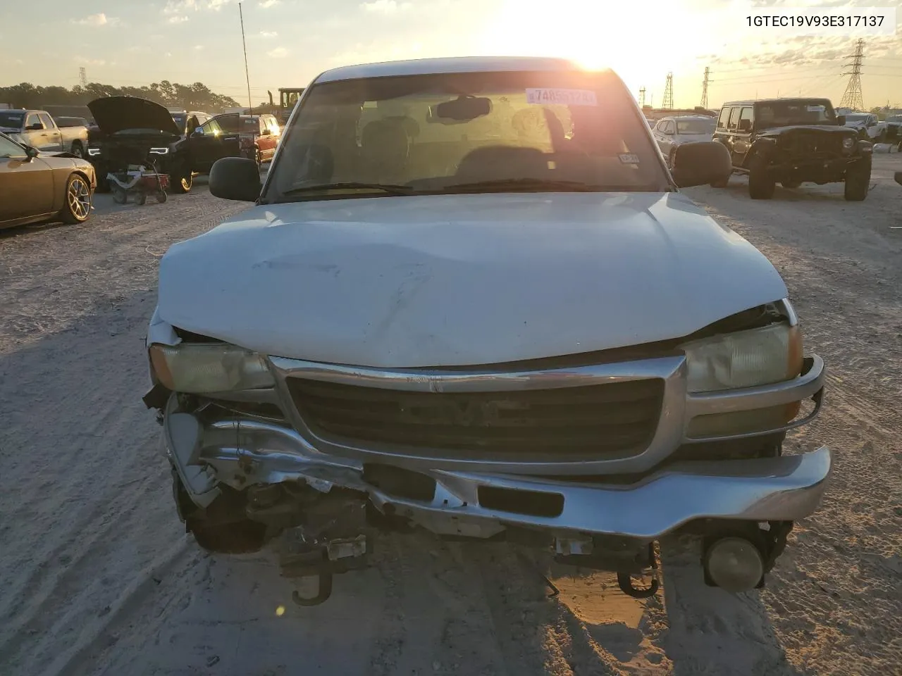 2003 GMC New Sierra C1500 VIN: 1GTEC19V93E317137 Lot: 74855124