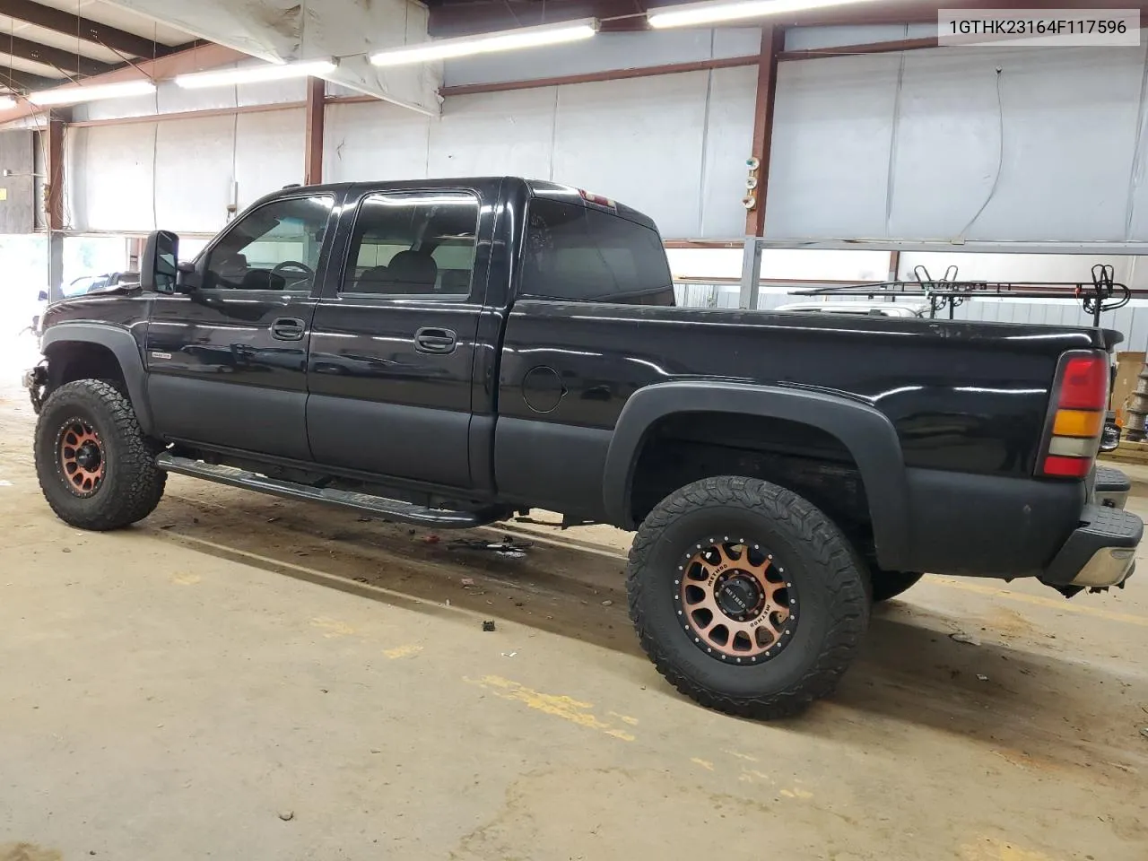 2004 GMC Sierra K2500 Heavy Duty VIN: 1GTHK23164F117596 Lot: 69610444