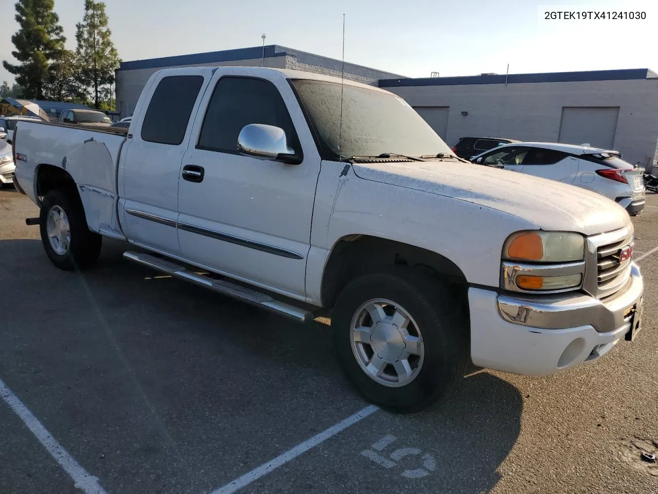 2004 GMC New Sierra K1500 VIN: 2GTEK19TX41241030 Lot: 70827254