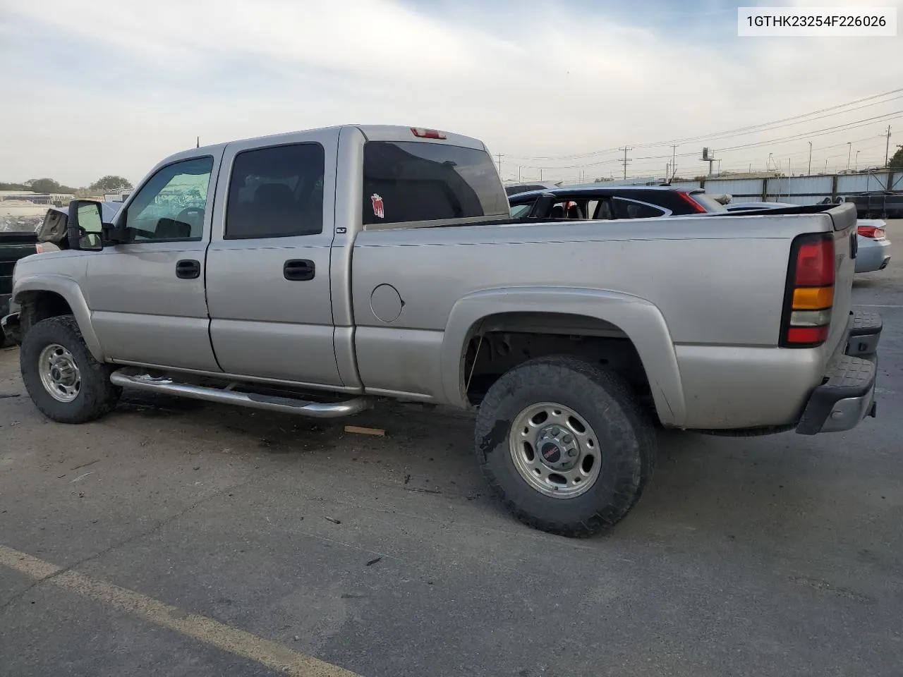 2004 GMC Sierra K2500 Heavy Duty VIN: 1GTHK23254F226026 Lot: 75353064