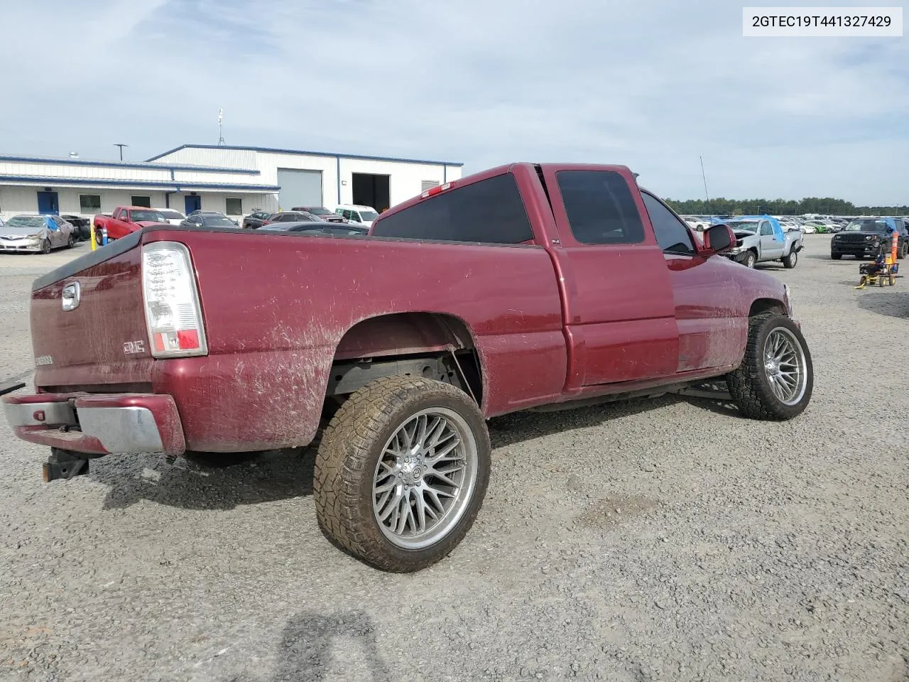 2004 GMC New Sierra C1500 VIN: 2GTEC19T441327429 Lot: 75401044