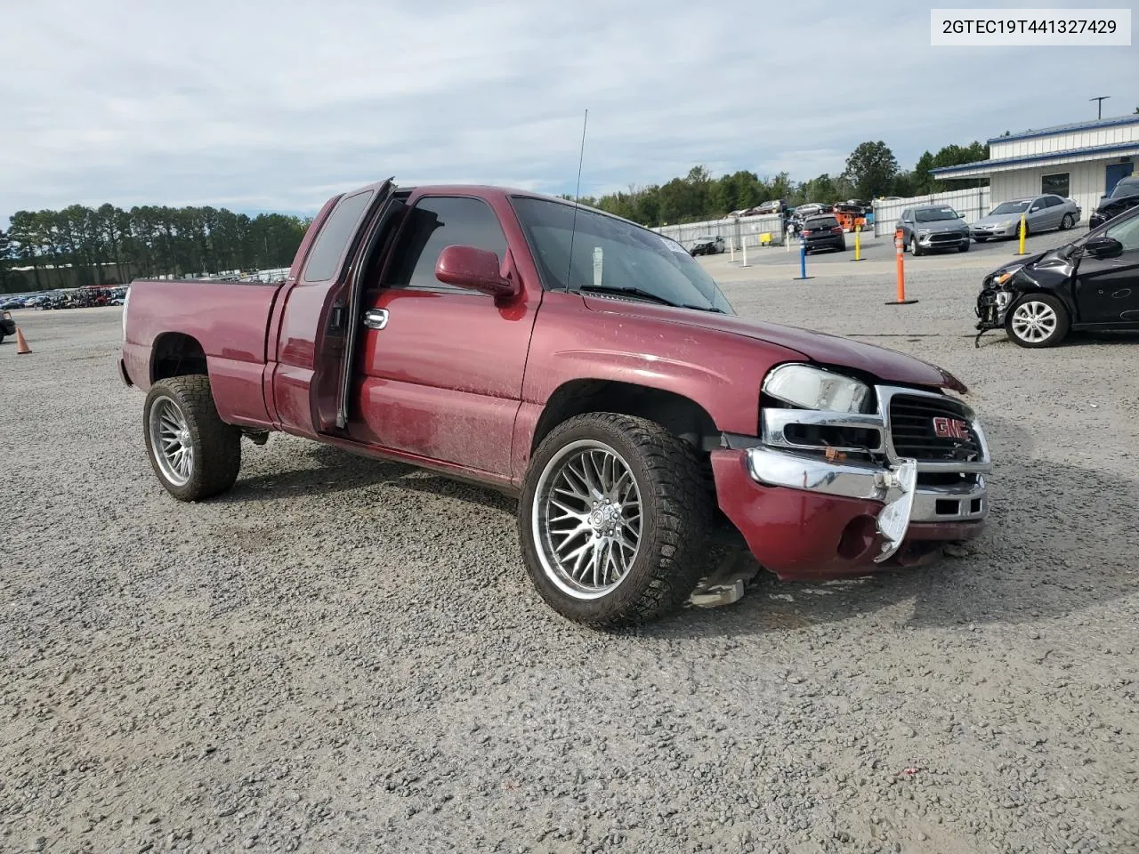 2004 GMC New Sierra C1500 VIN: 2GTEC19T441327429 Lot: 75401044