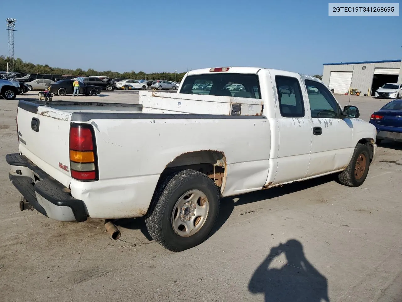 2004 GMC New Sierra C1500 VIN: 2GTEC19T341268695 Lot: 75525444