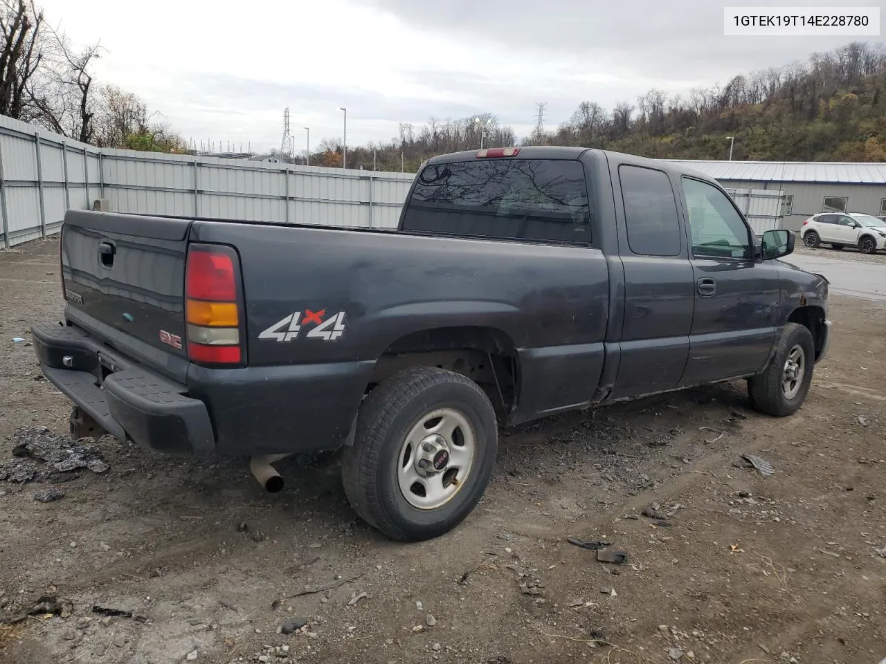 2004 GMC New Sierra K1500 VIN: 1GTEK19T14E228780 Lot: 79258894