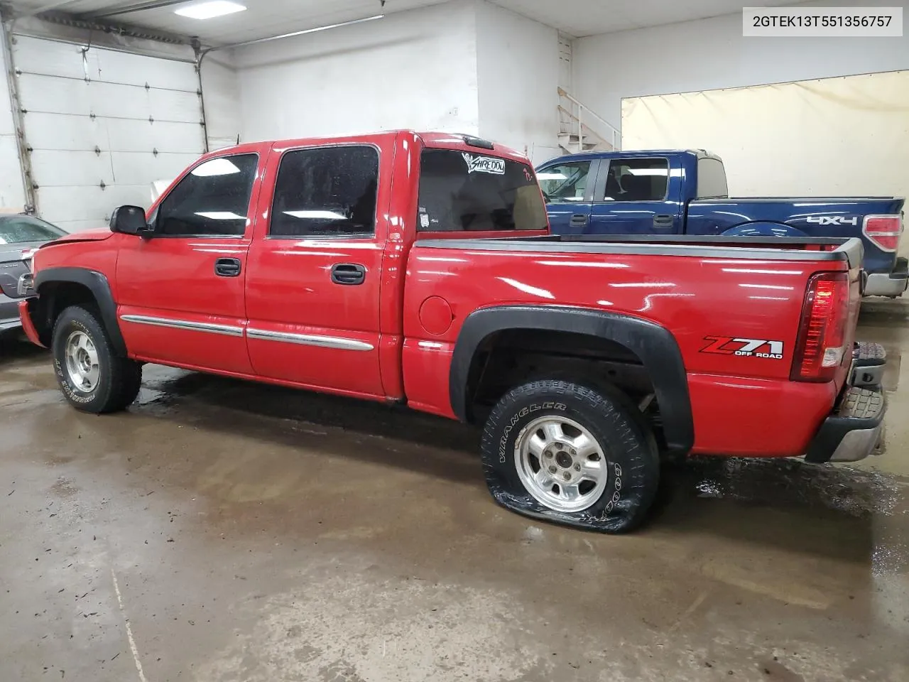 2005 GMC New Sierra K1500 VIN: 2GTEK13T551356757 Lot: 60290694