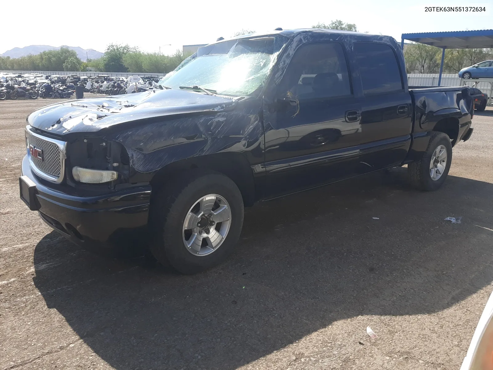 2005 GMC Sierra K1500 Denali VIN: 2GTEK63N551372634 Lot: 60480334