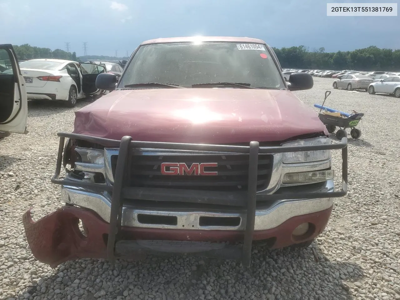 2005 GMC New Sierra K1500 VIN: 2GTEK13T551381769 Lot: 61461054