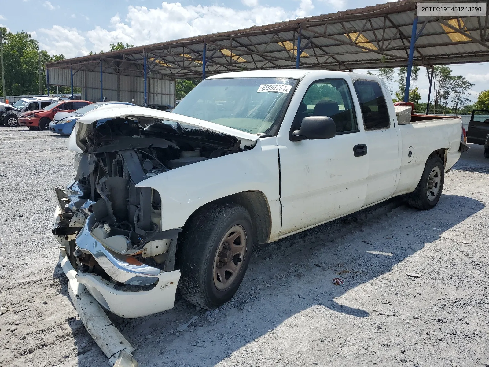 2005 GMC New Sierra C1500 VIN: 2GTEC19T451243290 Lot: 63092294