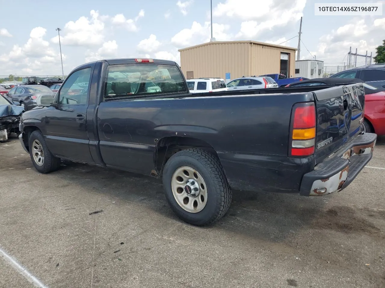 2005 GMC New Sierra C1500 VIN: 1GTEC14X65Z196877 Lot: 64375534