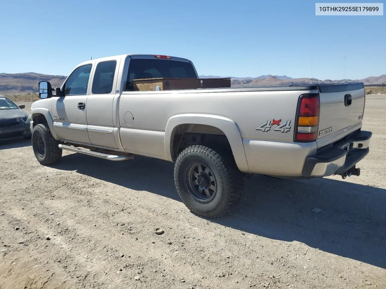 2005 GMC Sierra K2500 Heavy Duty VIN: 1GTHK29255E179899 Lot: 65168184