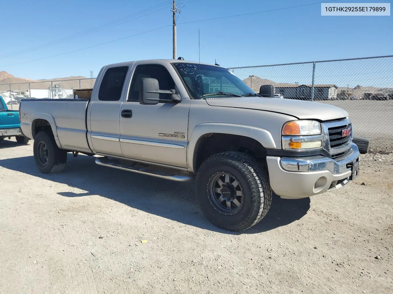 2005 GMC Sierra K2500 Heavy Duty VIN: 1GTHK29255E179899 Lot: 65168184