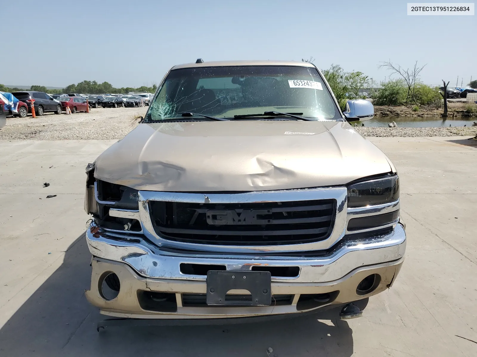 2GTEC13T951226834 2005 GMC New Sierra C1500